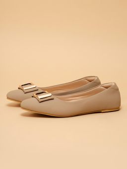 ERIDANI - Women Polly Beige Buckle Detail Ballerina
