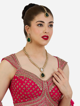 Zaveri Pearls - Women Green Alloy Necklace with Earring and Maangtikka