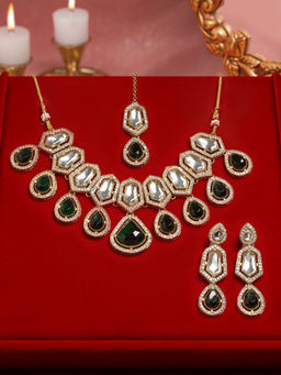 Zaveri Pearls - Women Green Alloy Necklace with Earring and Maangtikka