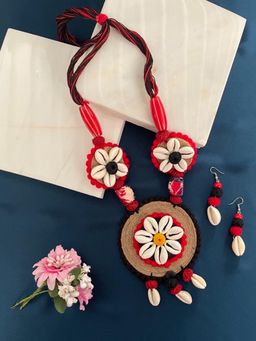 Digital Dress Room - Fabric Sea Shell Design Necklace with Earrings Set