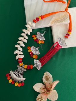 Digital Dress Room - Tribal and Sea Shell Design Necklace with Earrings Set
