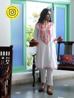 House of Chikankari - HOC Crafts Embroidered Woven Long Kurta