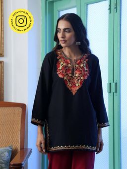 House of Chikankari - HOC Crafts Embroidered Woven Short Kurta