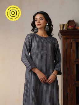 House of Chikankari - Handblock Pashmina Printed Long Kurta - Black