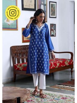 House of Chikankari - Crafts Aari Embroidered Cotton Womens Long Kurta - Blue