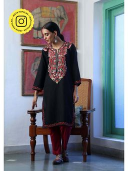 House of Chikankari - Crafts Aari Embroidered Cotton Womens Long Kurta - Black