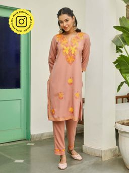 House of Chikankari - Crafts Women Pink Aari Embroidered Cotton Kurta with Pant (Set of 2)