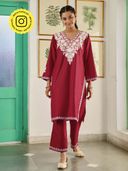Red color option, Sold out, Currently selected