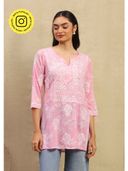 Pink color option, Currently selected