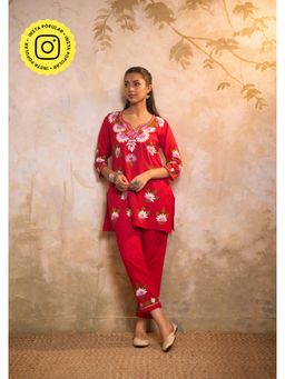 House of Chikankari - Crafts Cotton Embroidered Aari Work Womens Kurta with Pant - Red