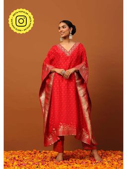 House of Chikankari - Crafts Jacquard Silk Hand Embellished Kaftan With Inner and Pant - Red