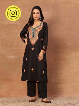 House of Chikankari - Black Kashmiri Wool Aari Women's Long Kurta with Pant