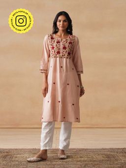 House of Chikankari - HOC Chanderi Chikankari Embroidered Straight Women's Long Peach Kurta
