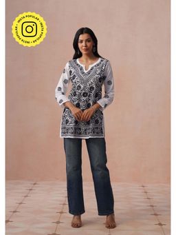 House of Chikankari - HOC Women White Cotton Chikankari Short Kurta