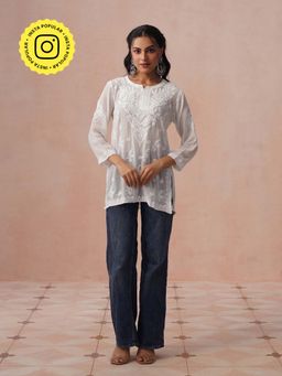 House of Chikankari - HOC Women White Georgette Chikankari Short Kurta