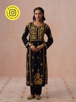 House of Chikankari - HOC Women Black Rayon Chikankari Kurta