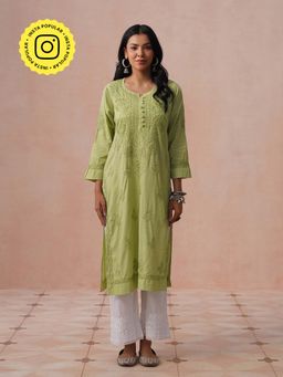 House of Chikankari - HOC Women Pastel Green Cotton Cambric Chikankari Kurta
