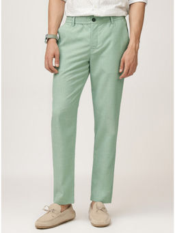 Andamen - Men Green Solid Regular Fit Trouser