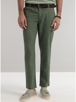 Andamen - Men Green Solid Regular Fit Trouser