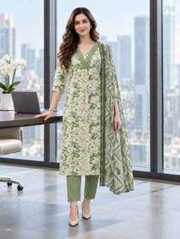 BERRYLICIOUS - Green Floral Printed Kurta and Pant with Dupatta