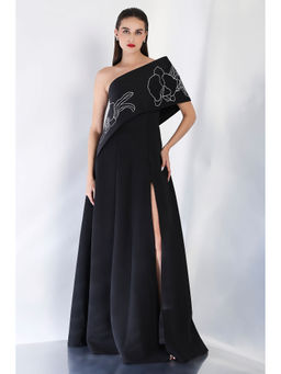 Ozeqo - Black Embroidered Maxi Dress and Wrap