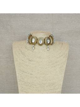 Malaiyyo - Polki Disc Choker Necklace and Earrings