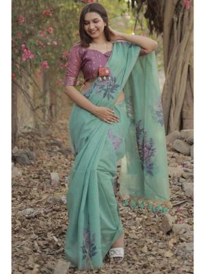 Olive Printed Cotton Blend Saree With Unstitched Blouse Piece
