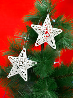 Tayhaa - White Patterned Star Ornaments (Pack Of 4)
