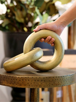 IAAH - Sharon Rings Sculpture