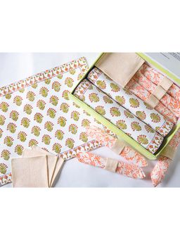 ADYA - The Glowing Shrub Dining Table Mat Set