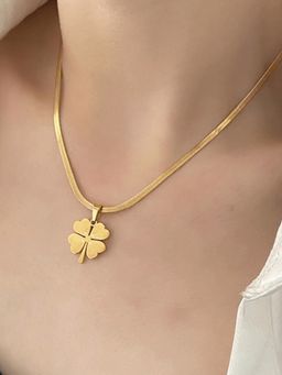 Designs & You - Gold Plated Stainless Steel Anti Tarnish Clover Themed Pendant