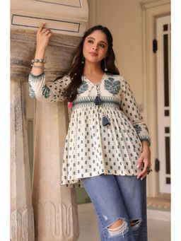 Rain & Rainbow - Three Fourth Sleeves Floral Print Cotton Top