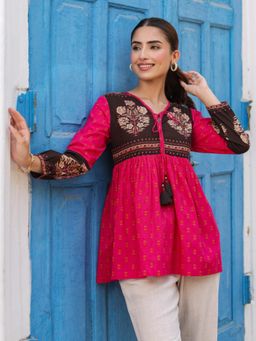 Rain & Rainbow - Three Fourth Sleeves Floral Print Cotton Top