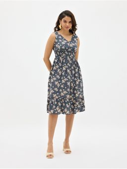 Virgio - Amrah Flowy Viscose Dress With Floral Print