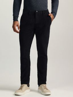 Bruun & Stengade - Men Black Solid Mid Rise Regular Fit Corduroy Pant