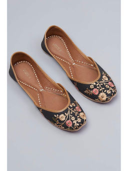 Biba - Embellished Black Juttis