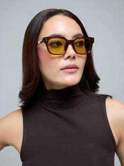 Twenty Dresses by Nykaa Fashion - Brown Wayfarer Sunglasses With Slim Full Rim Frame