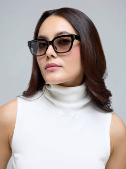 Twenty Dresses by Nykaa Fashion - Black Classic Drive Wayfarer Sunglasses For Women