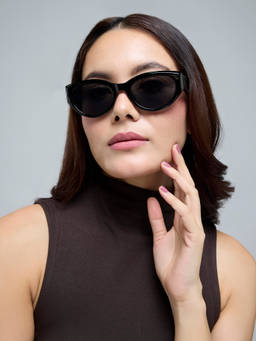 Twenty Dresses by Nykaa Fashion - Black Chunky Frame Cat-Eye Sunglasses For Women