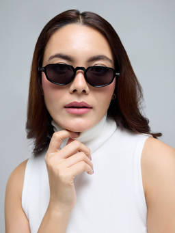Twenty Dresses by Nykaa Fashion - Black Edgy Oval Sunglasses For Women