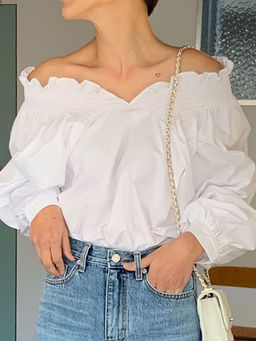 Outzidr - White Off-Shoulder Solid Blouse