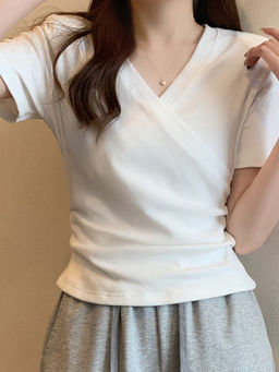 Outzidr - White Wrap Street Style Top With Side Ruching