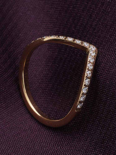 Chevron Ring For Womens - Waterproof And Anti-Tarnish