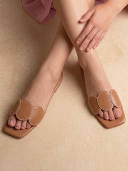 Devano - Womens Roma Tan Flats