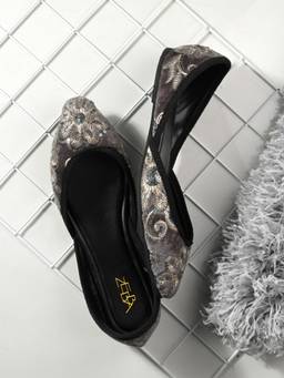 Zebba - Women Woven Design Juttis Grey