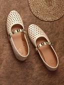 Beige color option, Currently selected