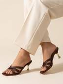 Brown color option