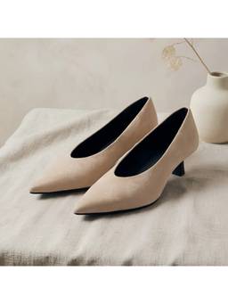 Megleo - Women Veloura- Cream Pump Heels