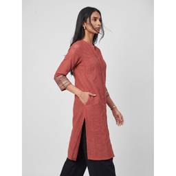 max - Women Pintuck Straight Coral Kurta