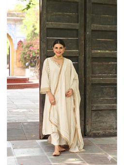 Mahee Jaipur - Ivory Gota Work Mul Chanderi Block Plain Kurta with Pant and Dupatta